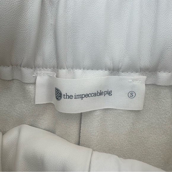 The Impeccable Pig Light Gray High-Waist Shorts   PM5 - Picture 2 of 4